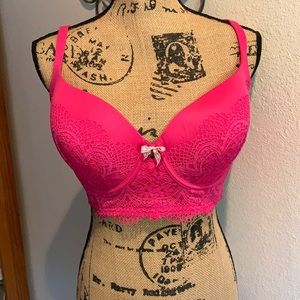 Gorgeous Victoria’s Secret Demi bra